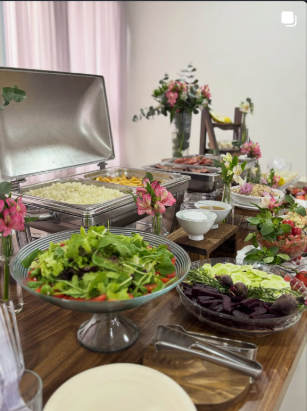 Mesa de evento Maná Eventos
